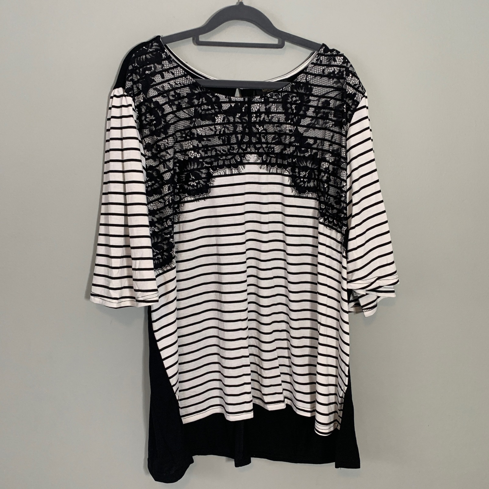 New Suzanne Betro 4x Black White Stripe Lace Overlay Colorblock Tunic Top